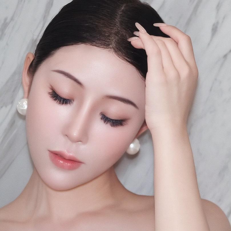 喜爱人物摄影的Queenie