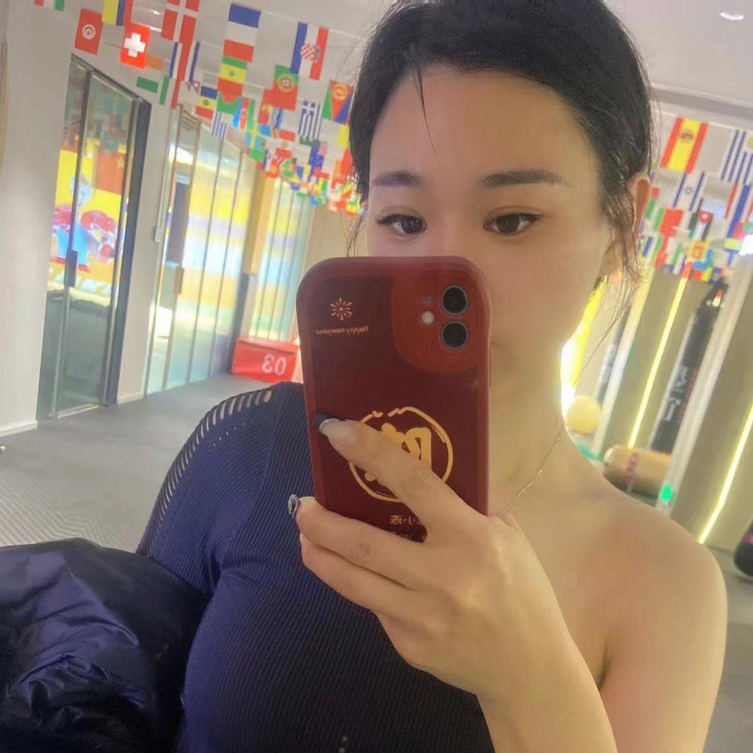 我叫、大美女
