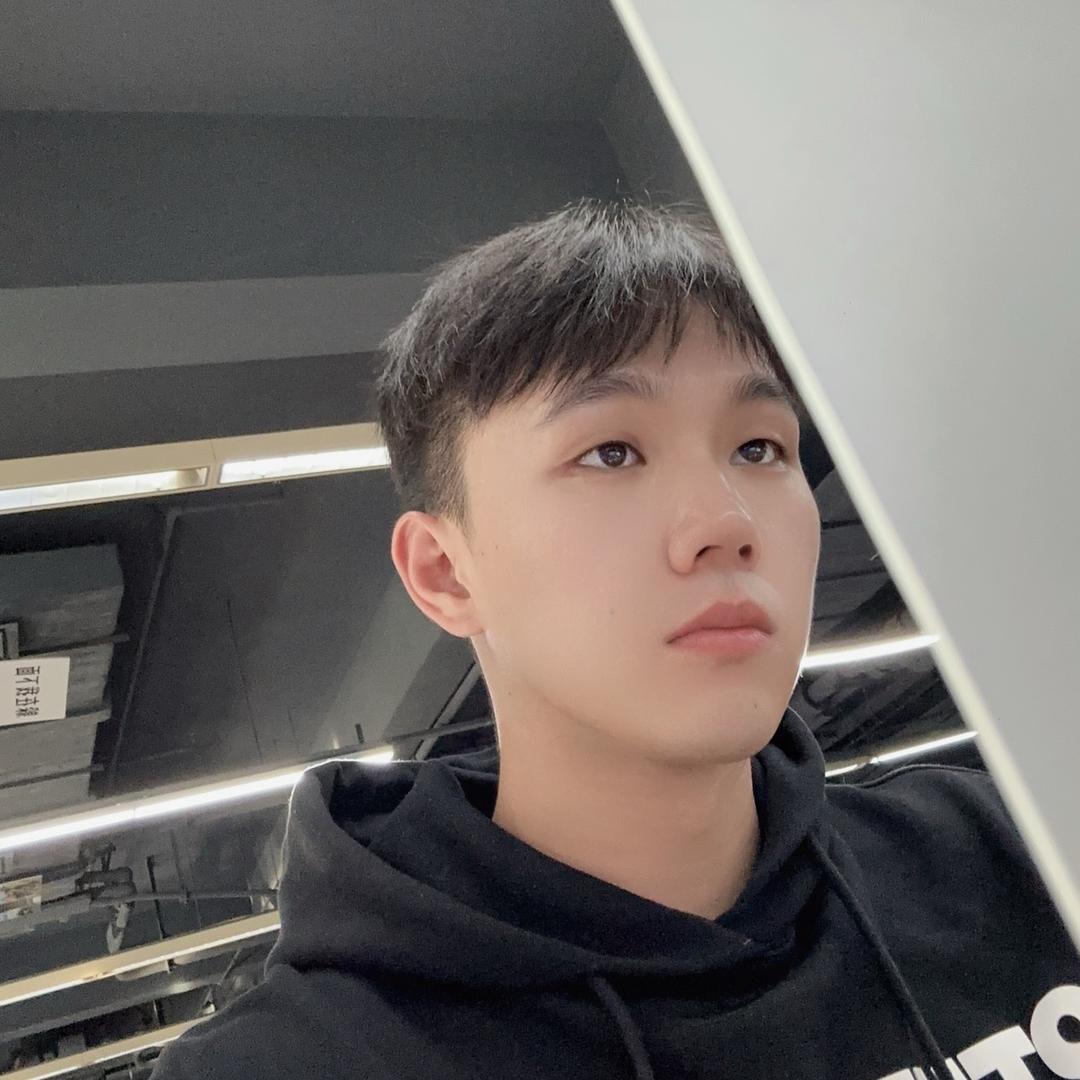 大L😼