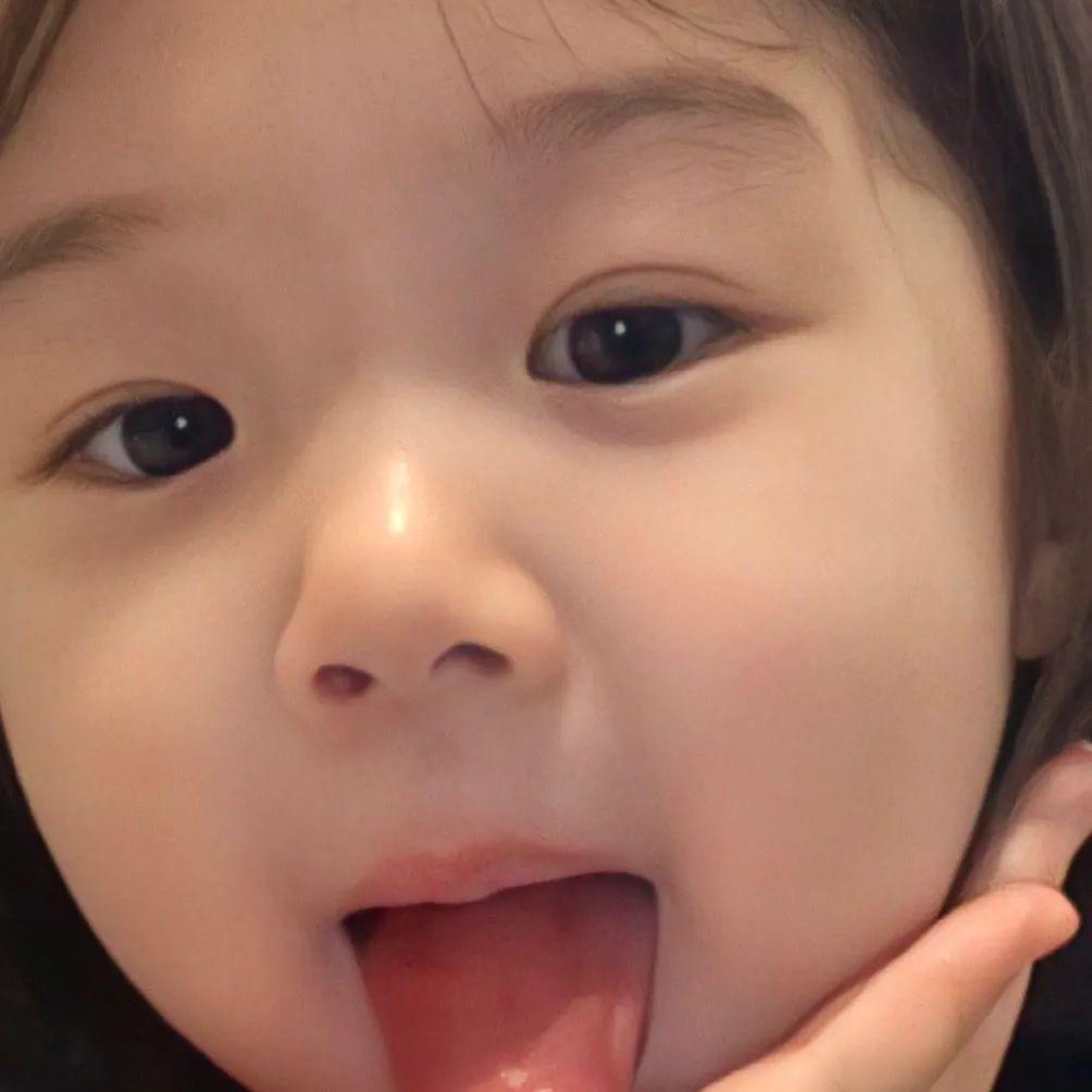🌸爱笑的幼稚鬼