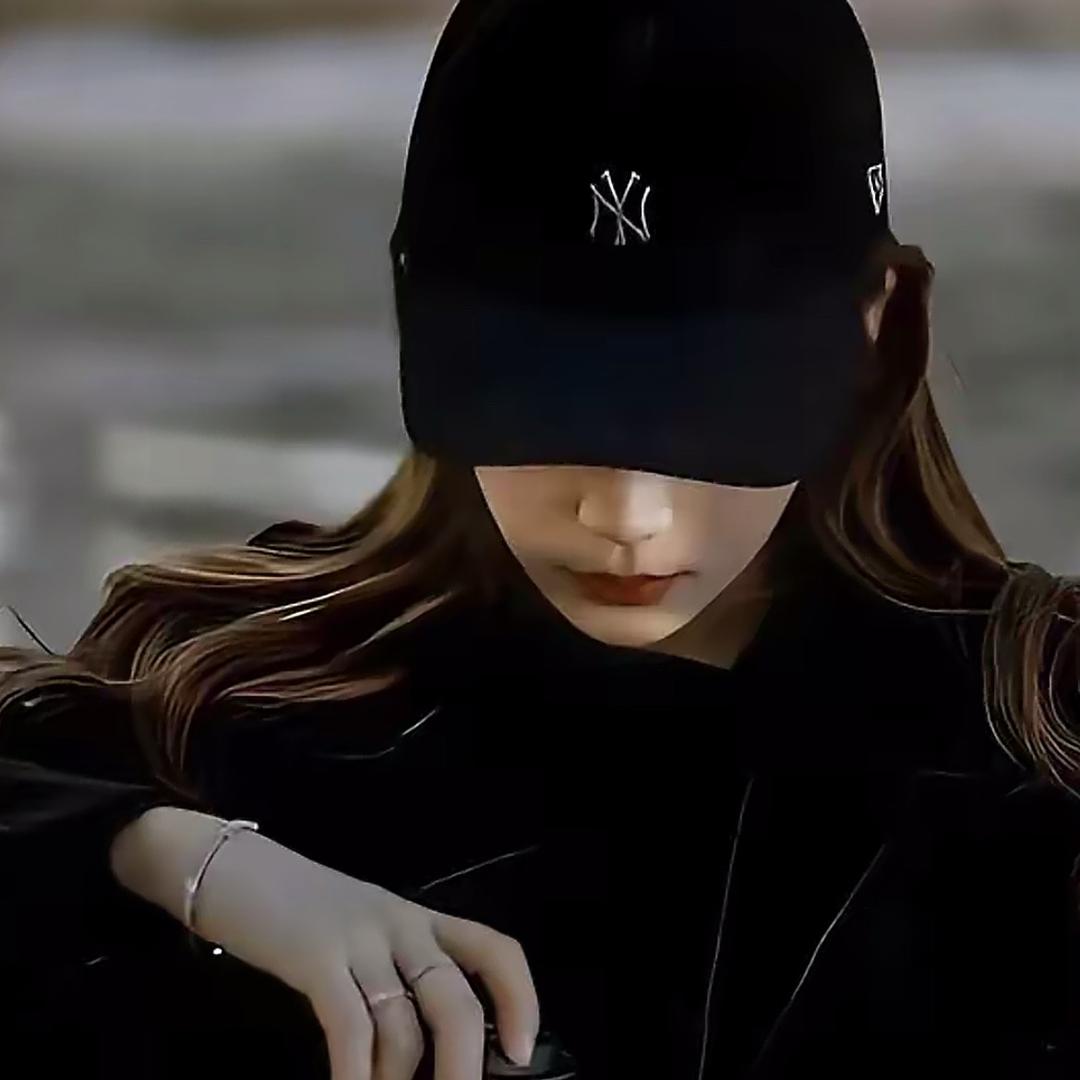 @꧁༺ༀൢ静静ༀ༻꧂: