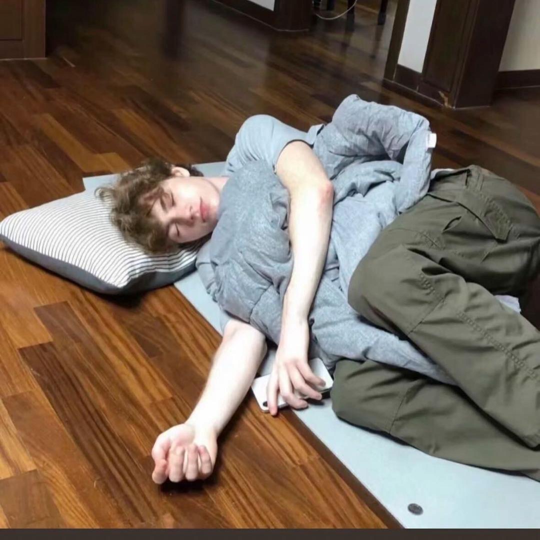 简    单   🏄🏻