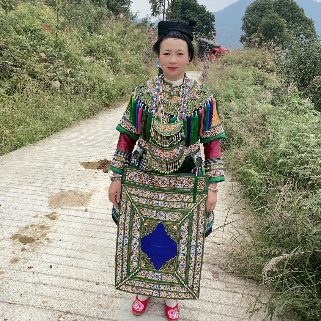 杨耐月