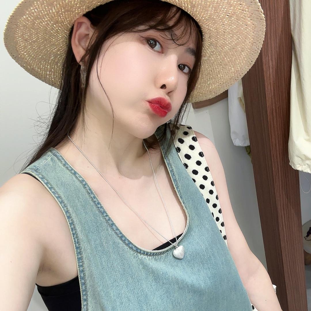 黄山妹纸女装