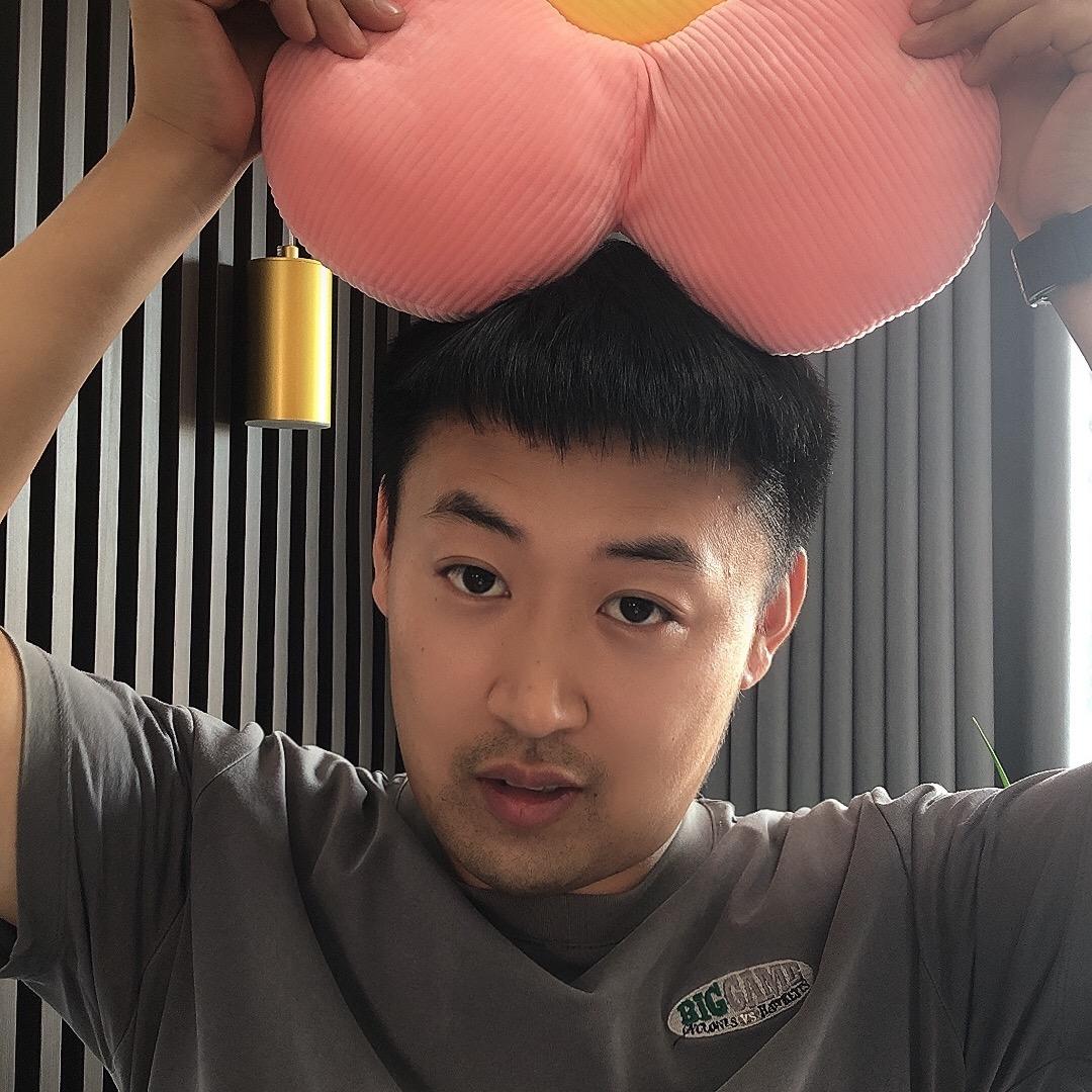 冰姐，余哥儿