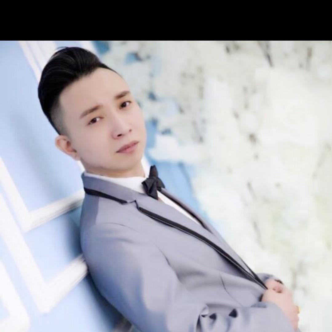 文哥（多才多艺）