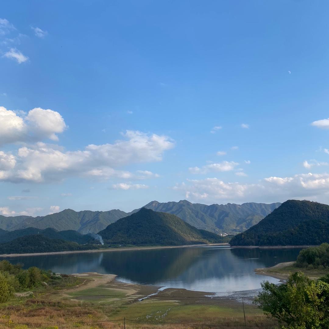 山青水秀