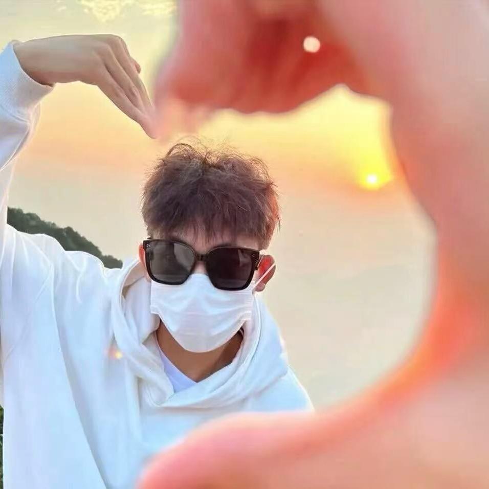 路边估车小董（的日常）