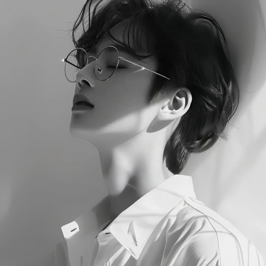 醉卧美人膝.