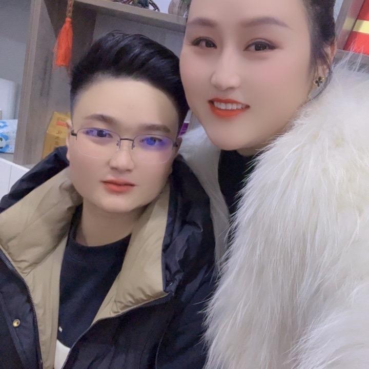 四毛老婆818