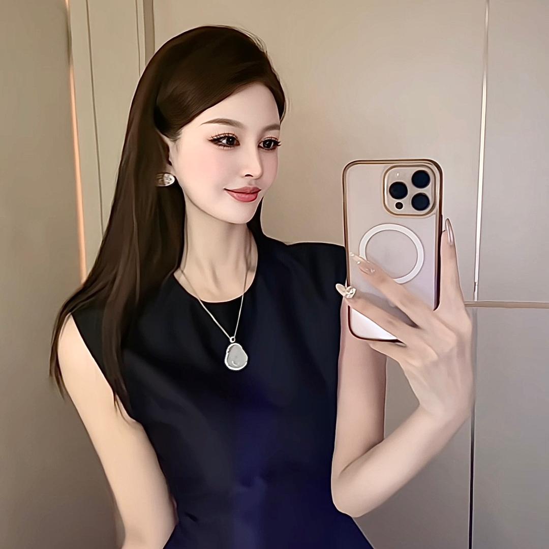 王  宁