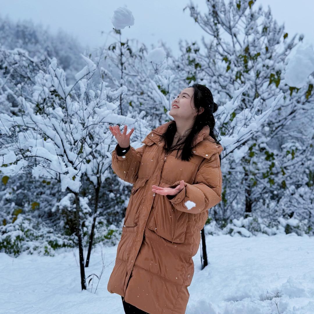 杨莎莎呀