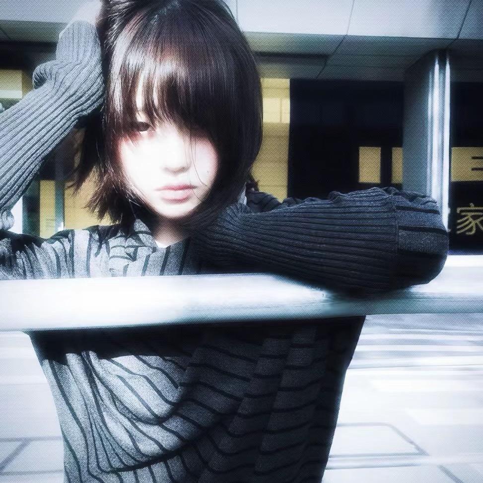 你送我的耳骨钉生锈了