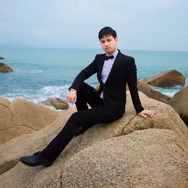 在赣州卖烧烤的小刘