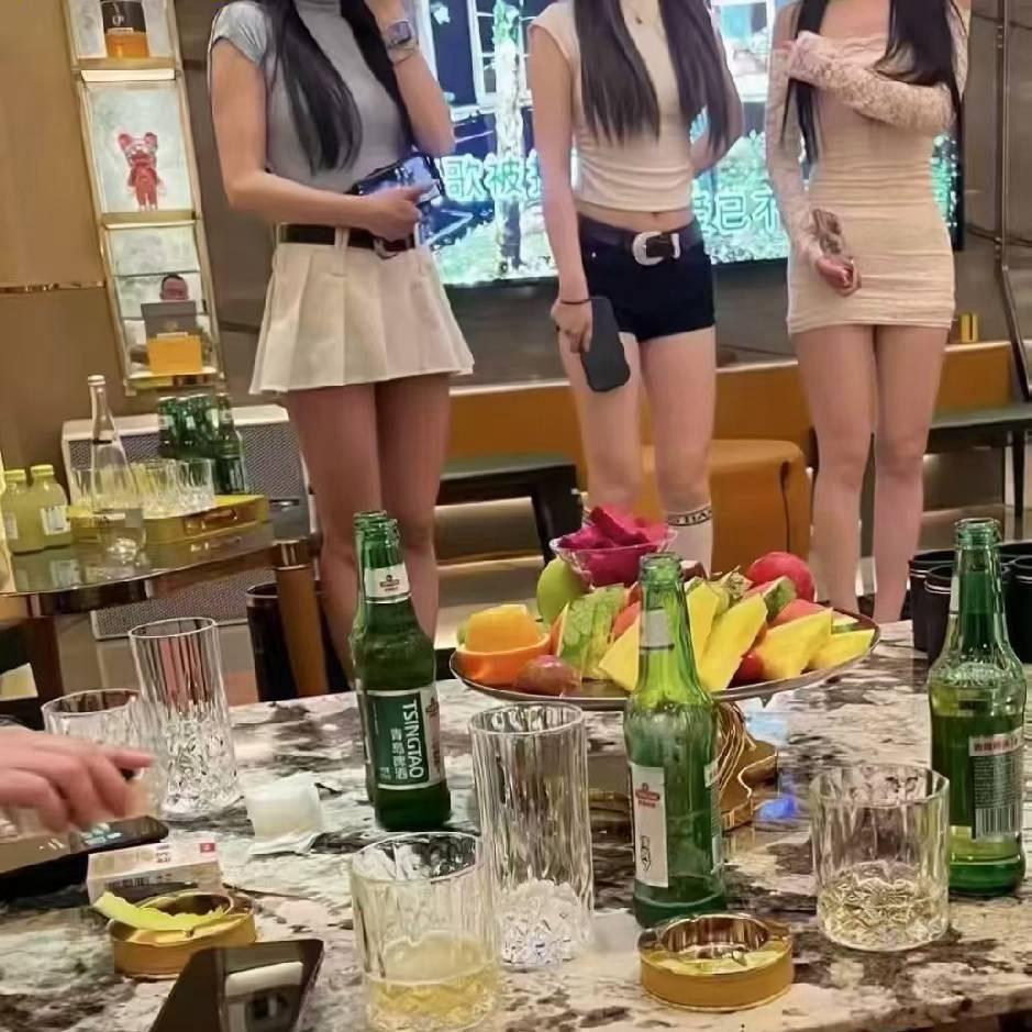 商k预定🎩🎩小胖