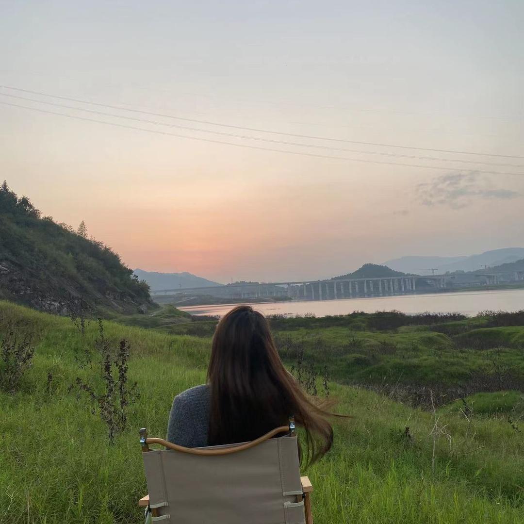 记住小陈.