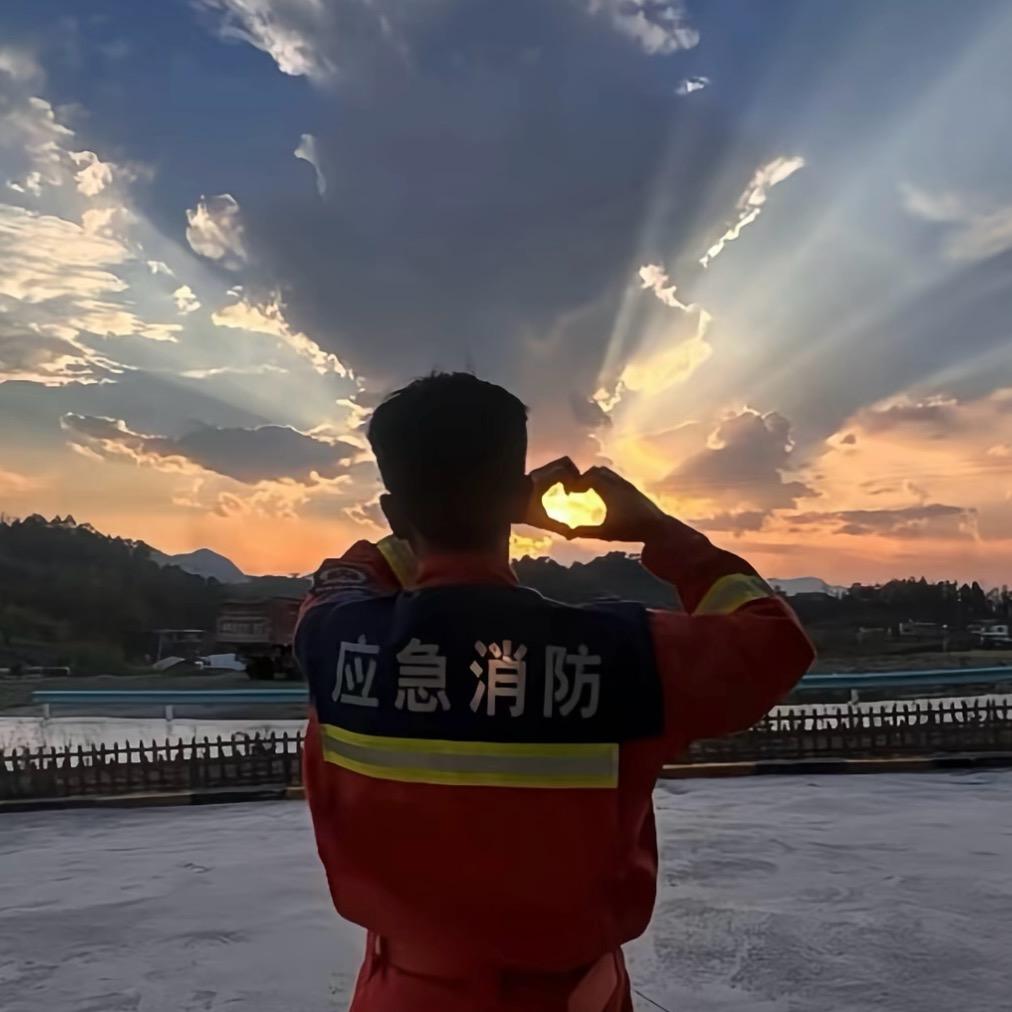 A-小龙