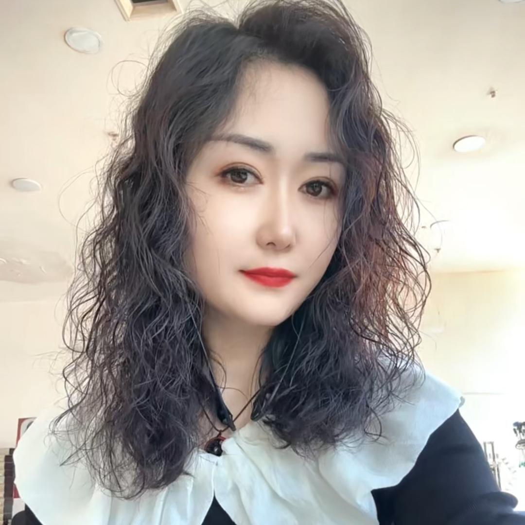 小吴设计烫发染发