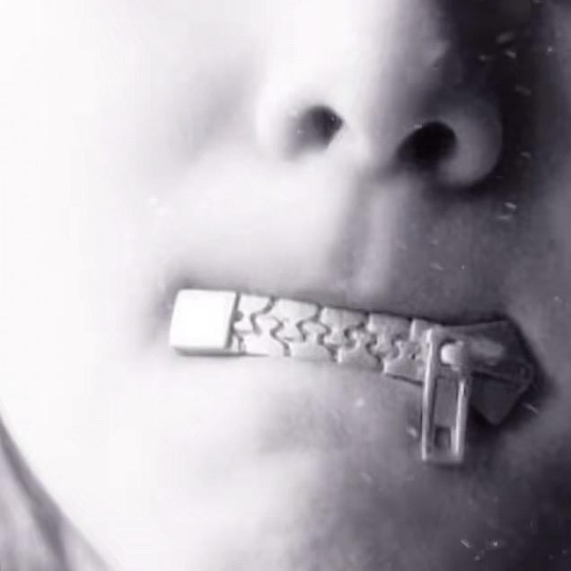 再动，放曲嗨你