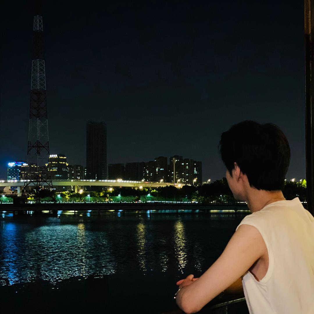 小凡不烦、