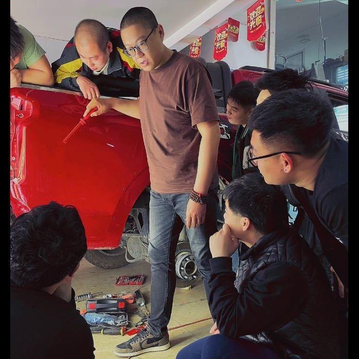 强子凹陷技术培训主管-张佳明