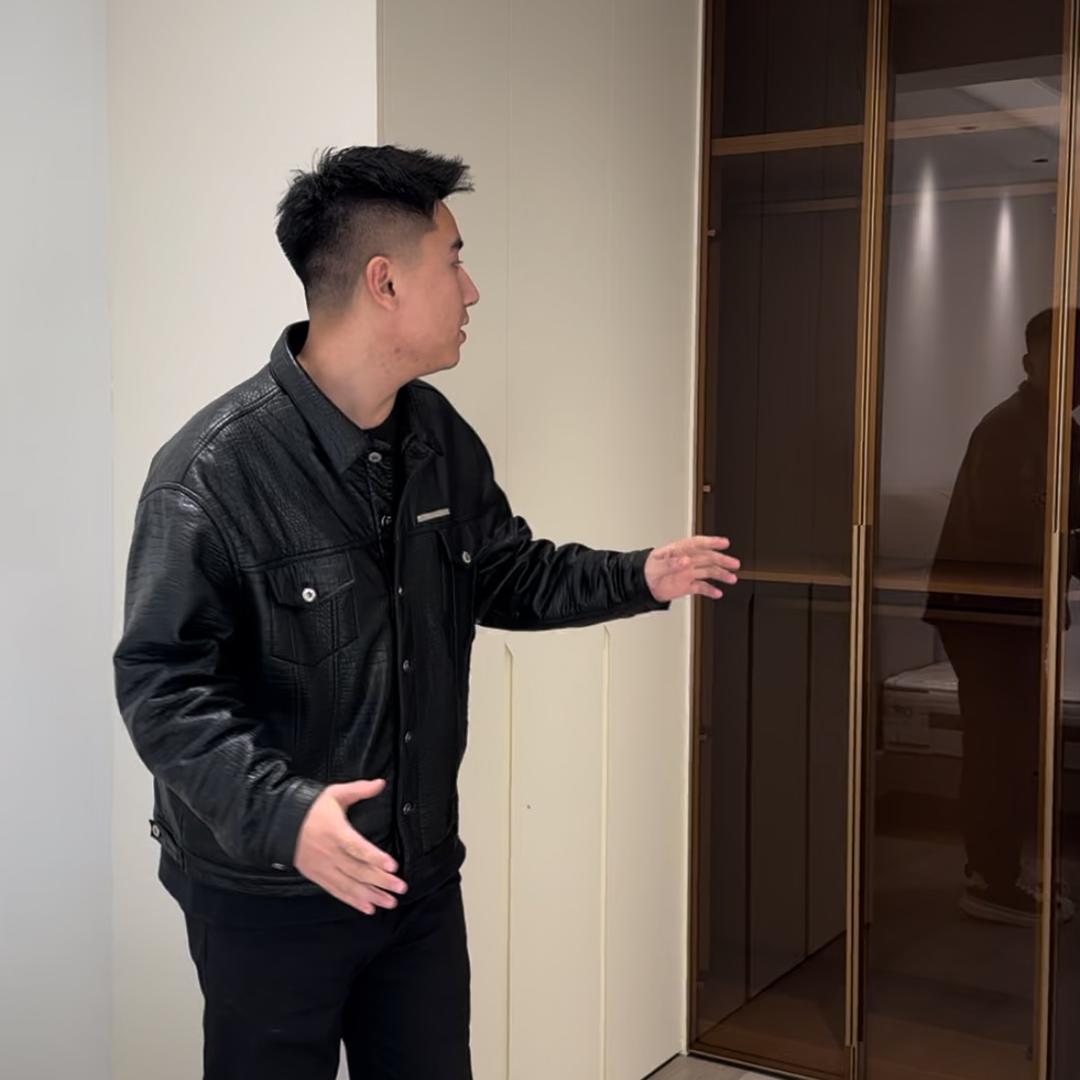 卖建材的卡子哥