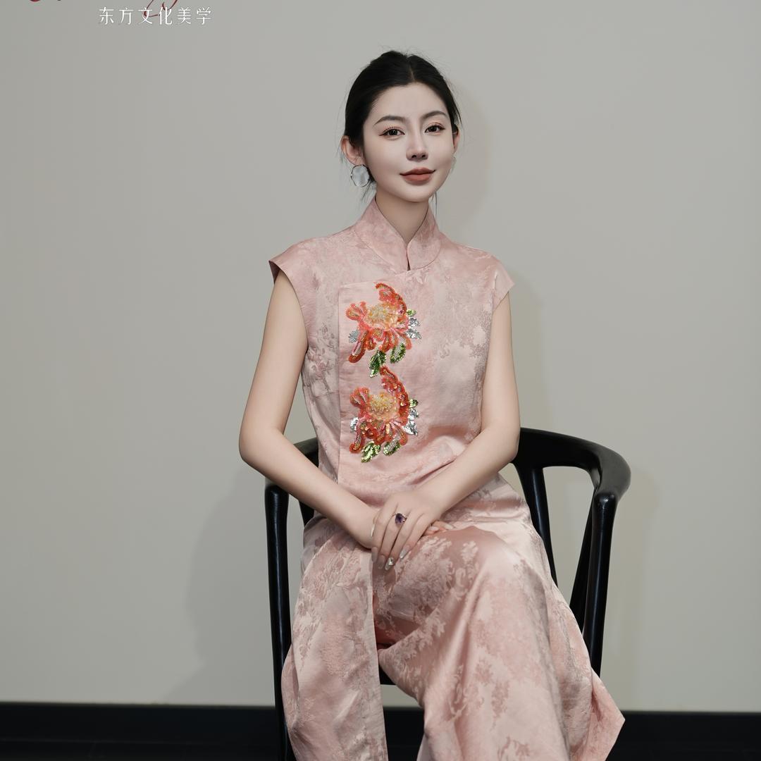 刘雨嘉 | 简与和女装品牌主理人