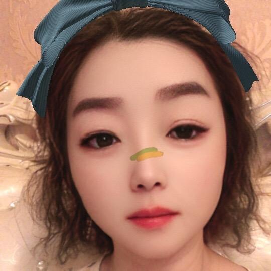 馨彤