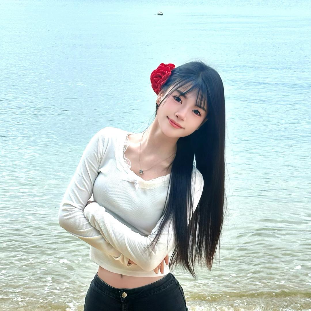 七七爱跑调🎸