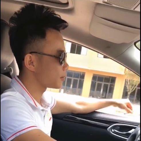 辉辉仔