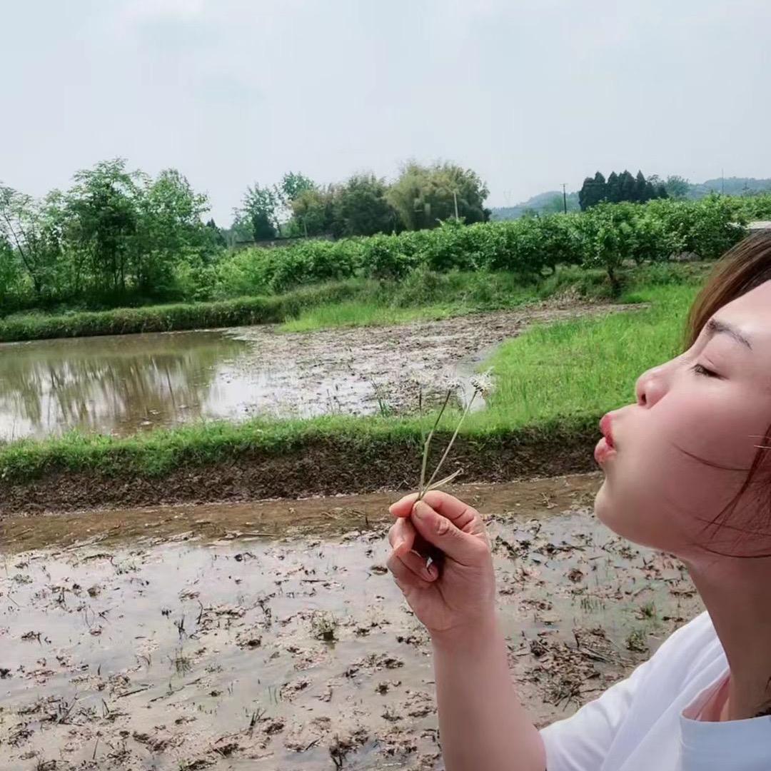 牛小汝百货商行