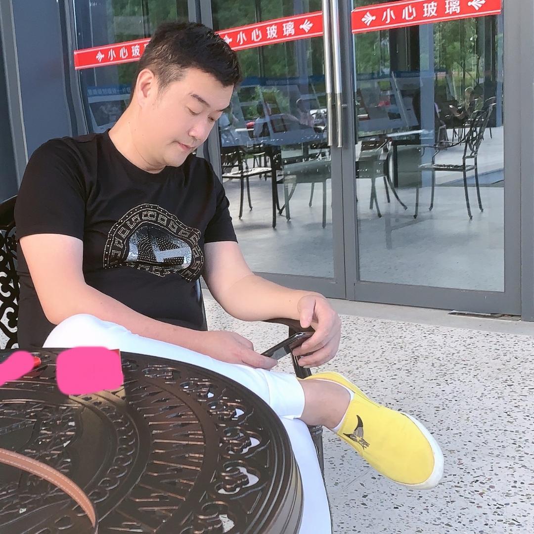 小傅