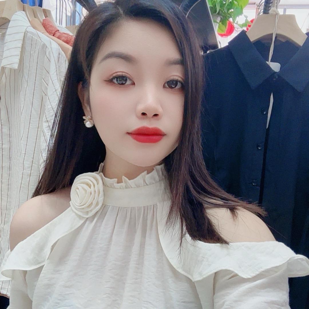 三皇镇品味女装