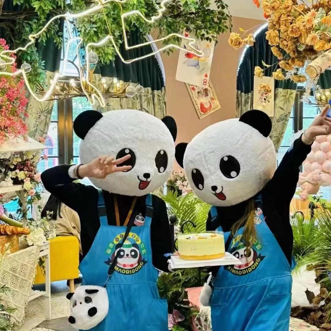 重生之开了一家会跳舞的蛋糕店^