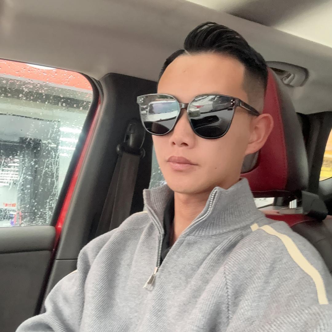 毕节花牌坊二手车（小伍哥）