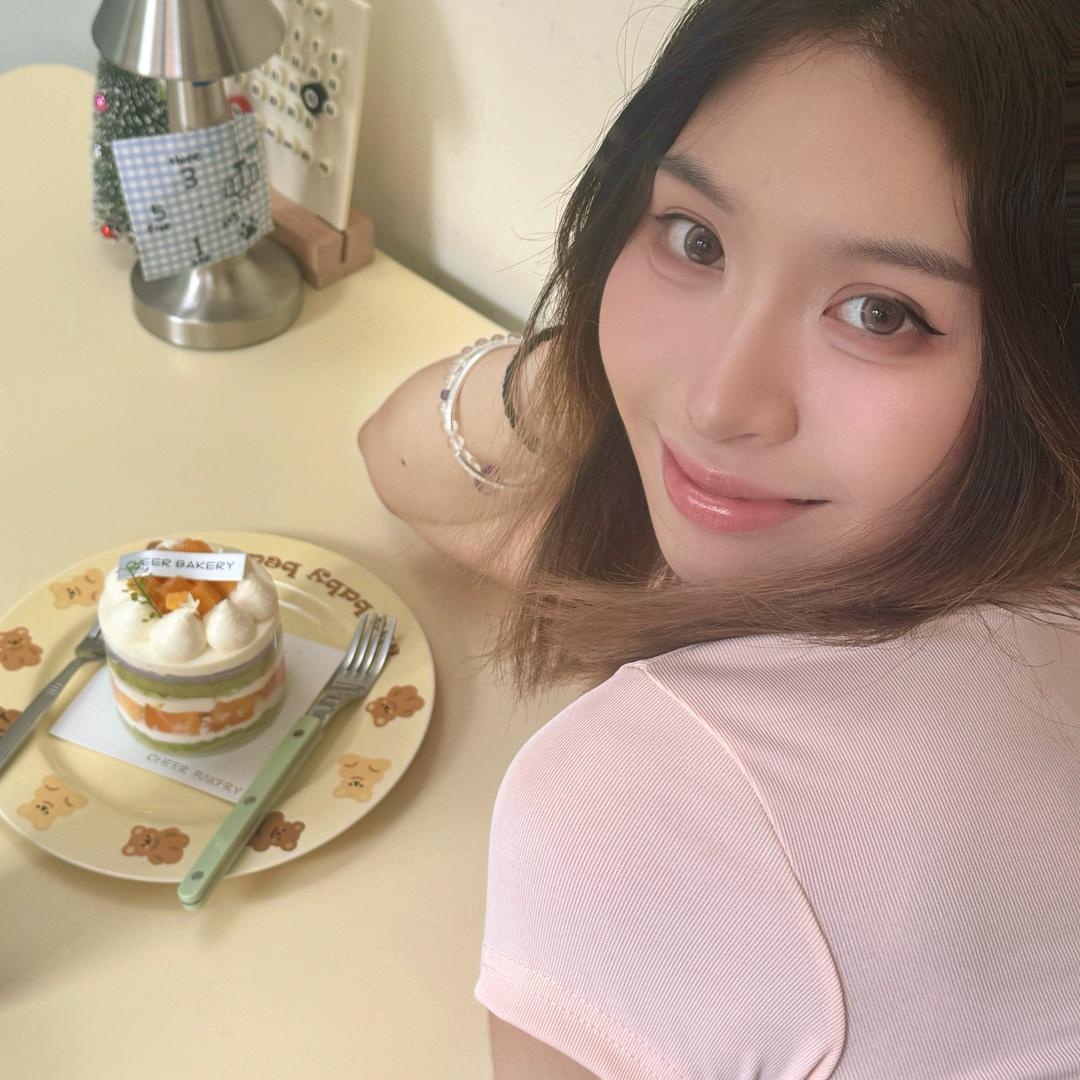 掉了颗小月
