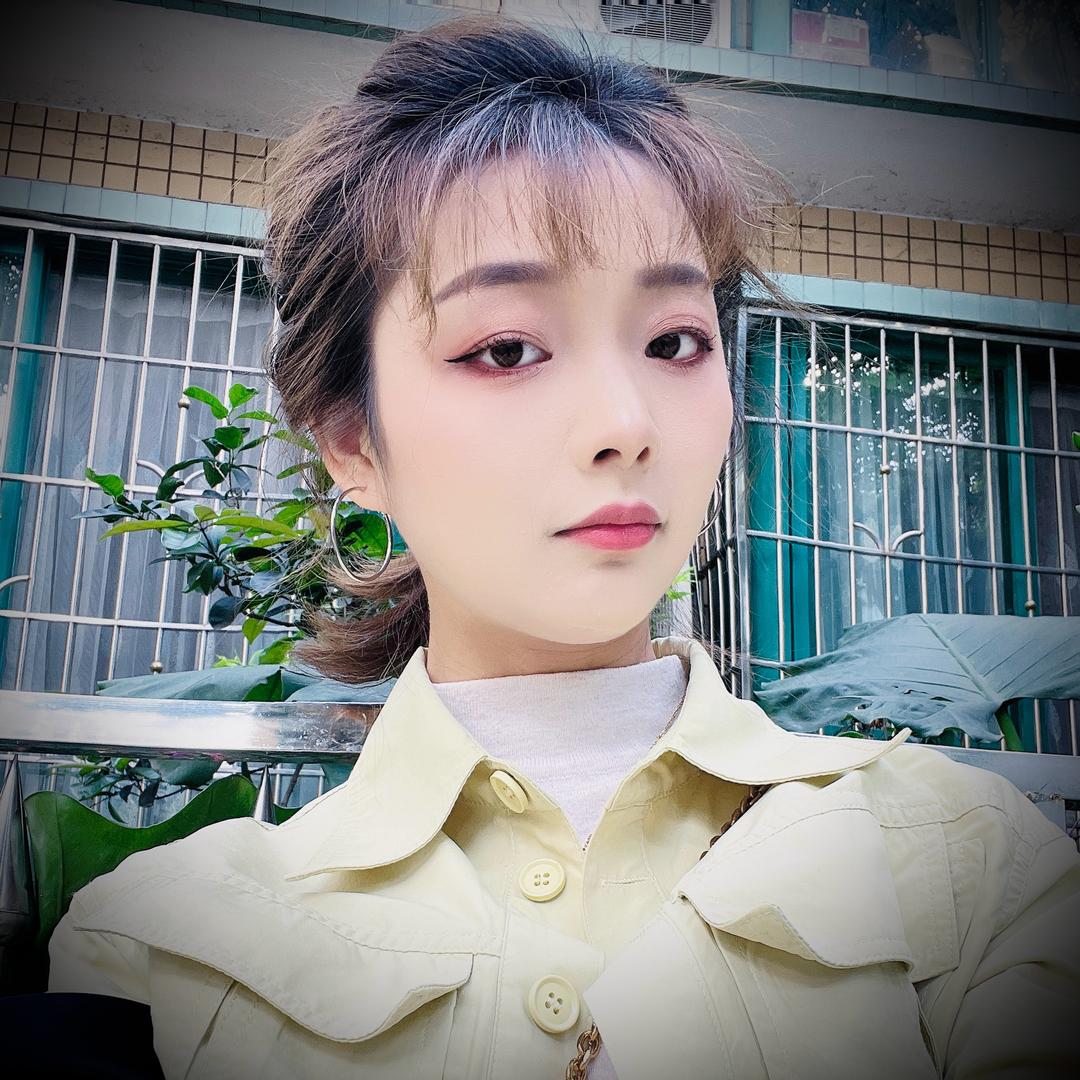 筱筱吖（橱窗营业中）