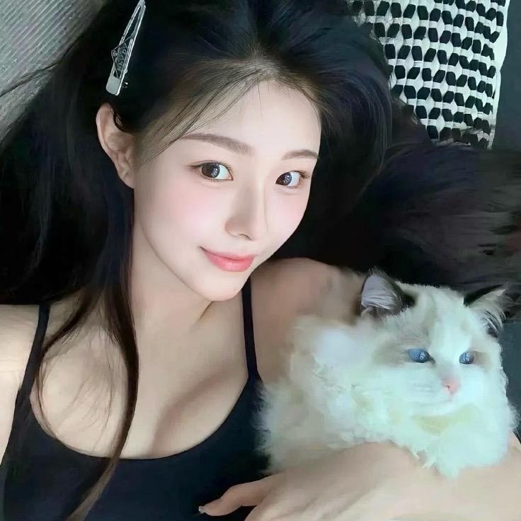 小涵^.