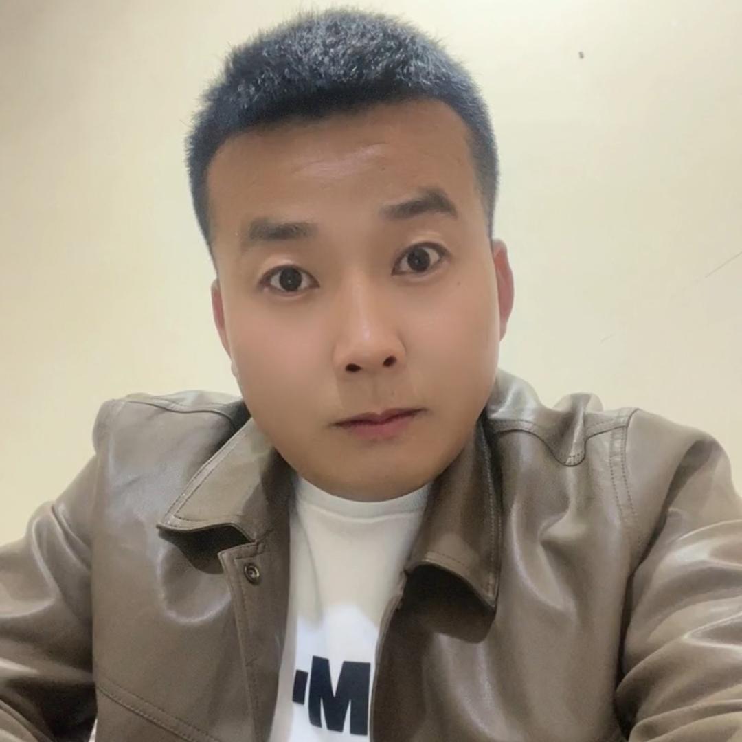 铜川市新区，游鱼湾垂钓园，小张