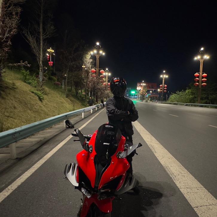 不知名的小🦷医🏍️