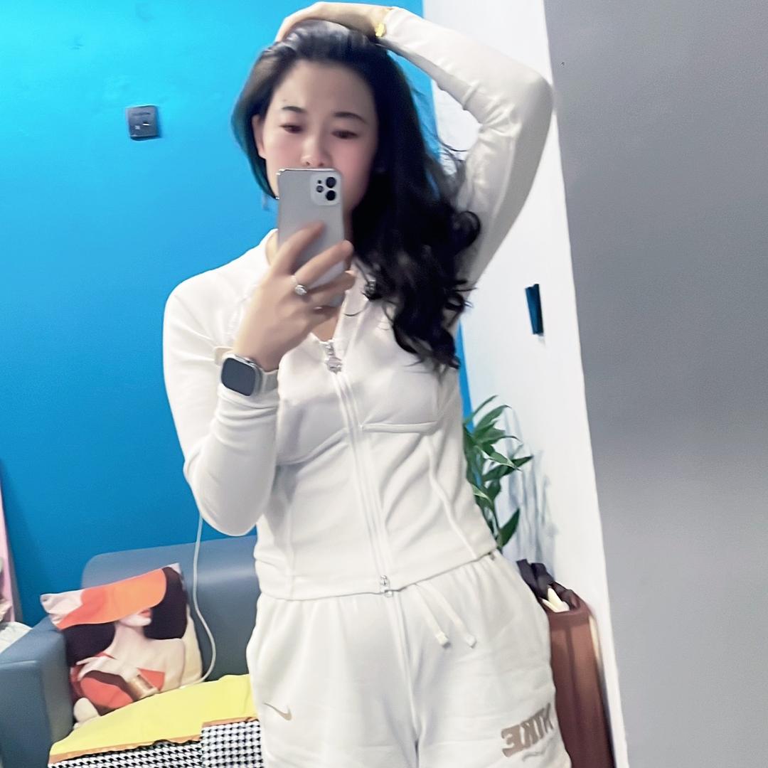 ( ❤️ ˍ ❤️ )宋小姐