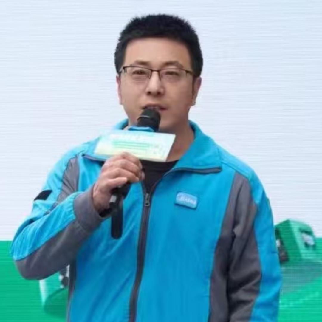 美的樊冲博