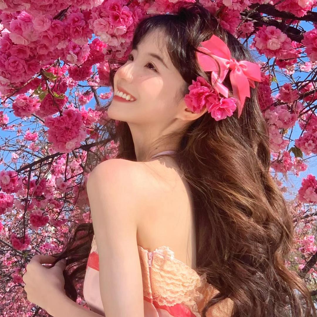 星川洛子