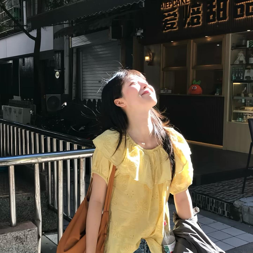 小呆头^