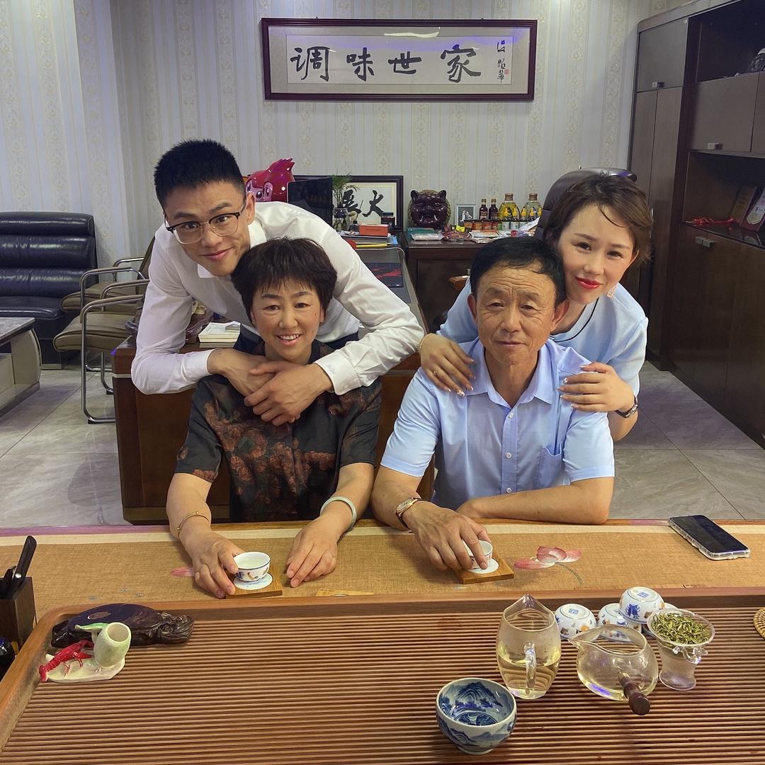 盱眙龙虾创二代 - 高义博（会长）