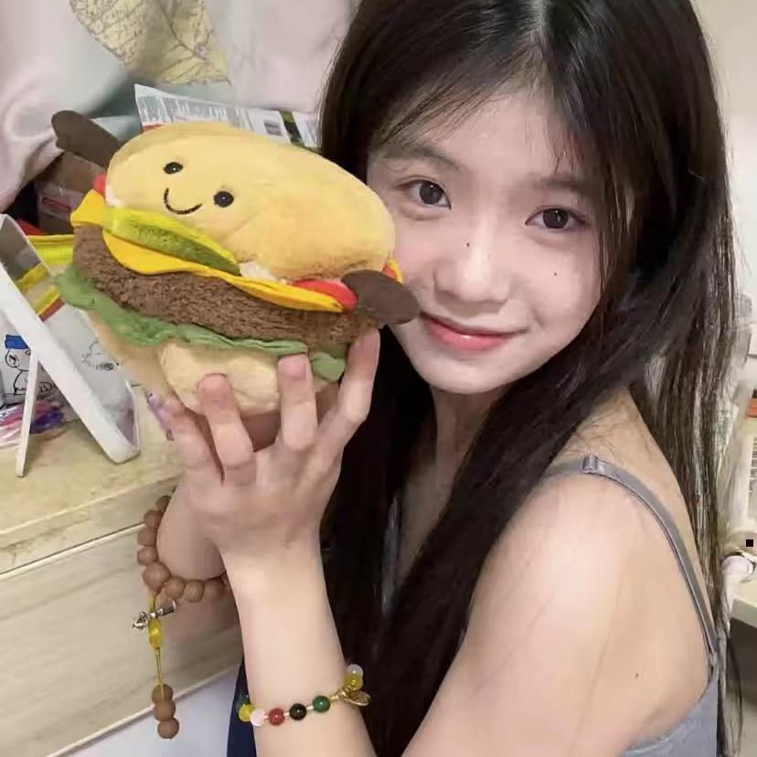 微醺小猫 ^