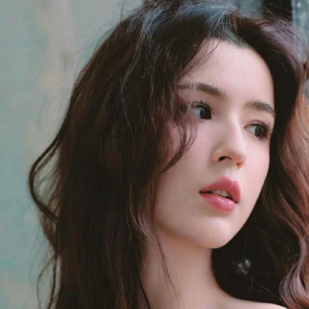 @ 🌷z °我叫张昕怡（瓶颈期）