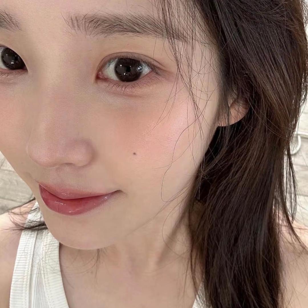 Sumi梳妆台