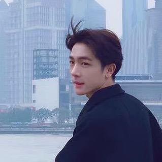 顾偏偏（花轮同学）@抖音