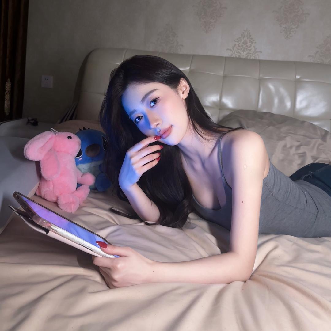 男妮